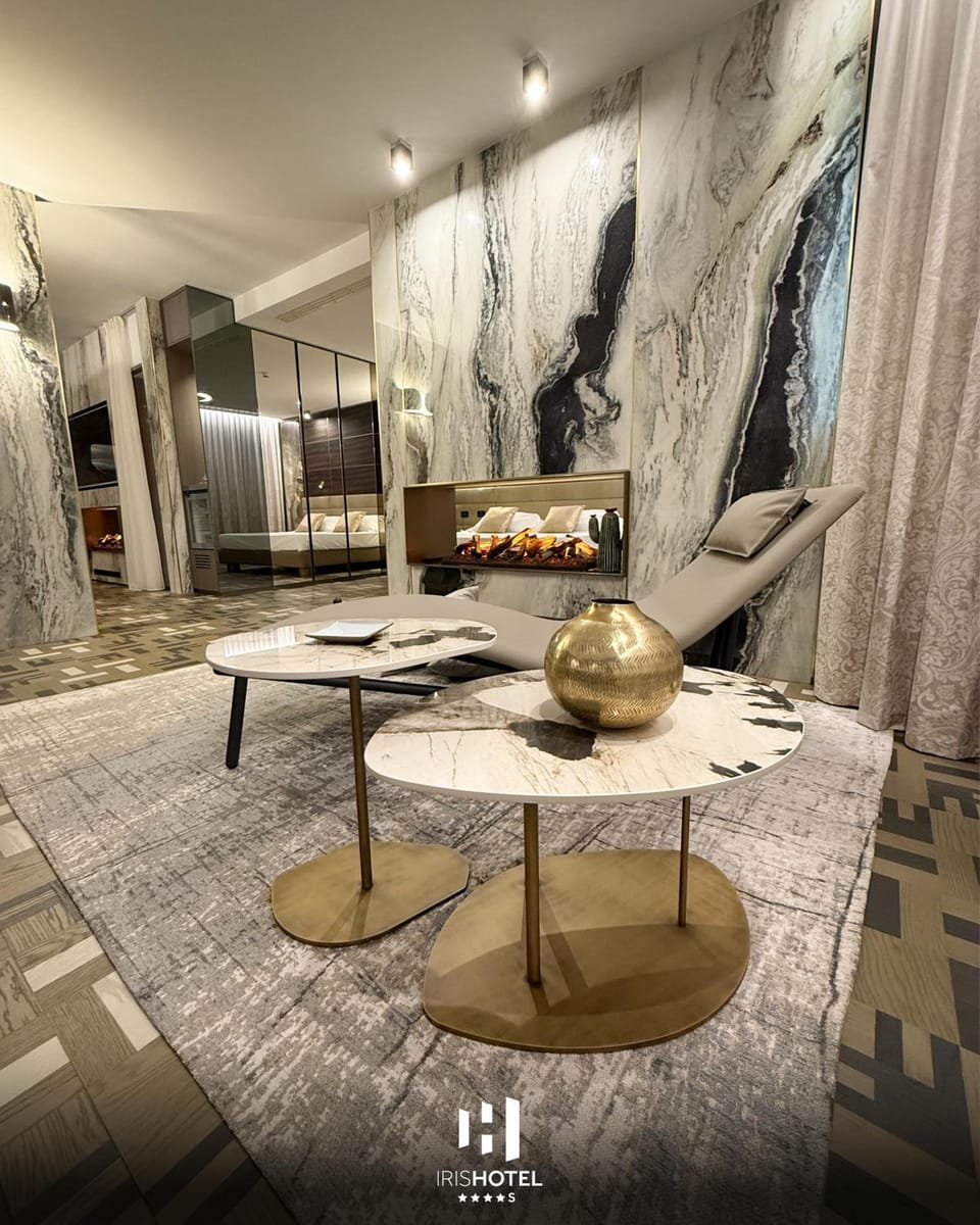 Iris Hotel Hotel in Province of Brescia