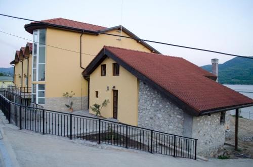 Mai Danube Hotel in Serbia