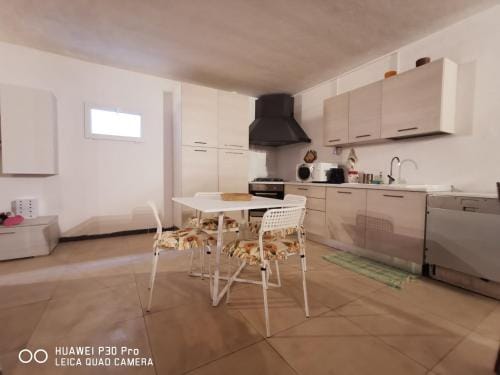 villa di charme con piscina e jacuzzi tra Roma e Viterbo Hotel in Lazio