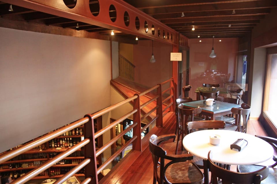 Bar/lounge