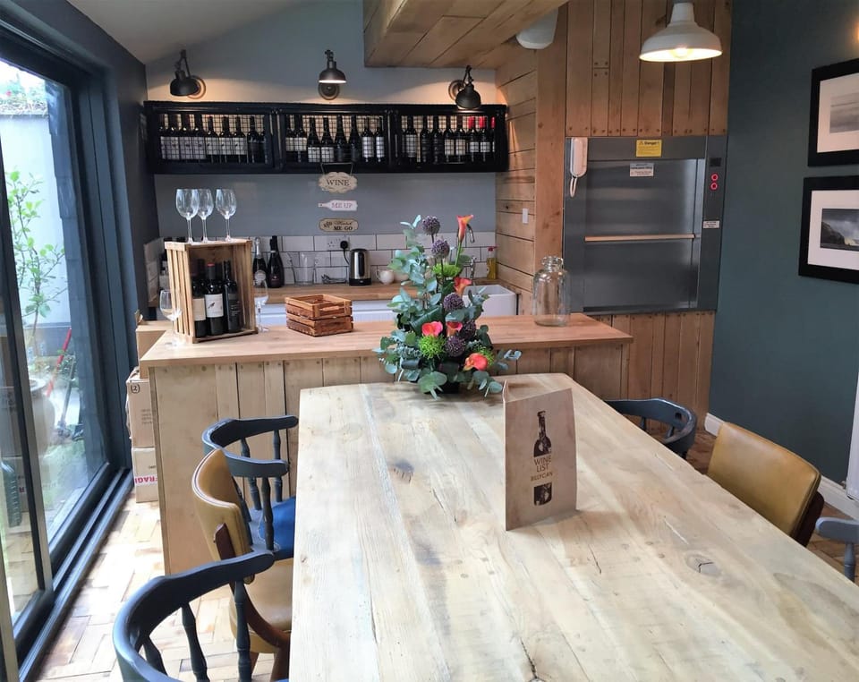 Bar/lounge