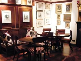 The Greyhound Coaching Inn Hotel in Daventry District