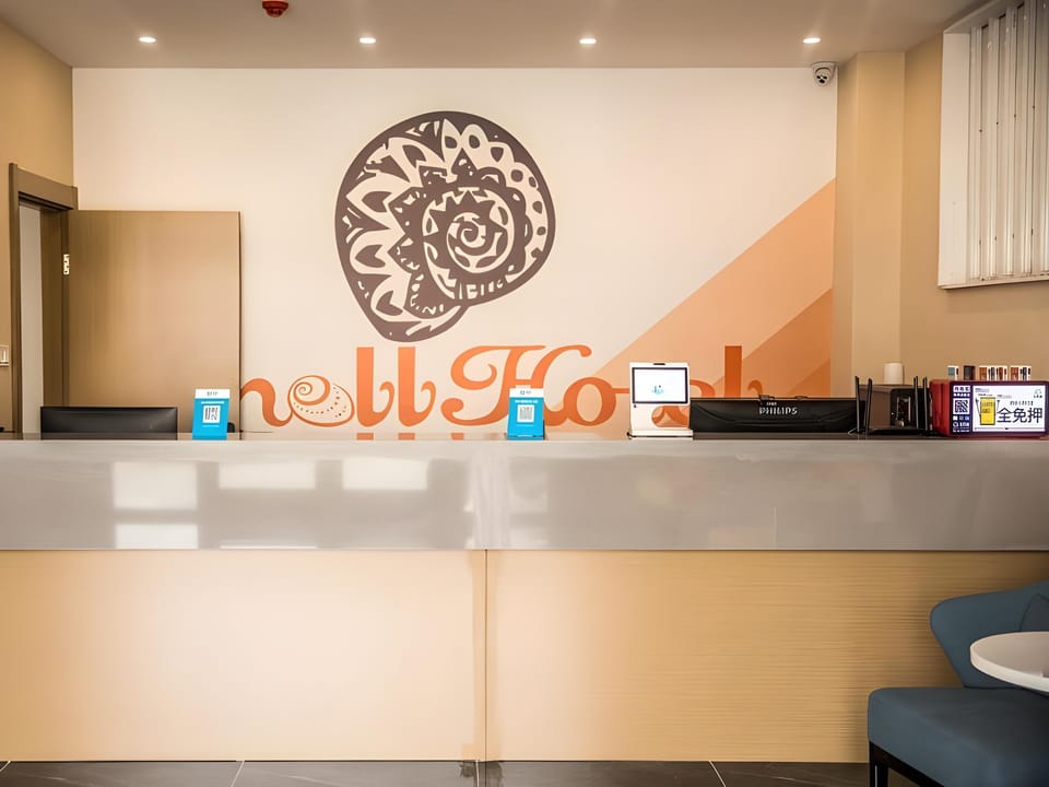 Shell Hotel Lianyungang Donghai County Tuofeng Baitabu Airport Hotel in Jiangsu