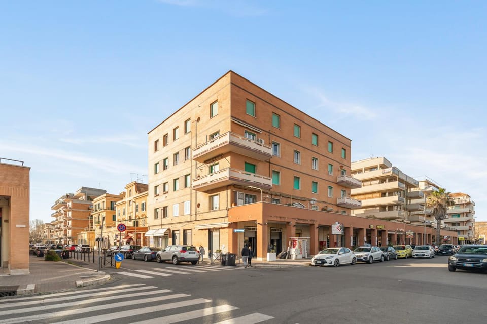 Guest House Maison 6 Hotel in Ostia