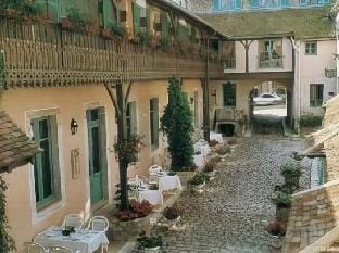 Hotel de la Poste Avallon Hotel in Bourgogne-Franche-Comté