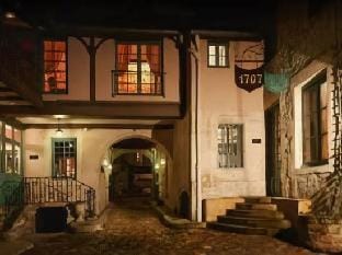 Hotel de la Poste Avallon Hotel in Bourgogne-Franche-Comté