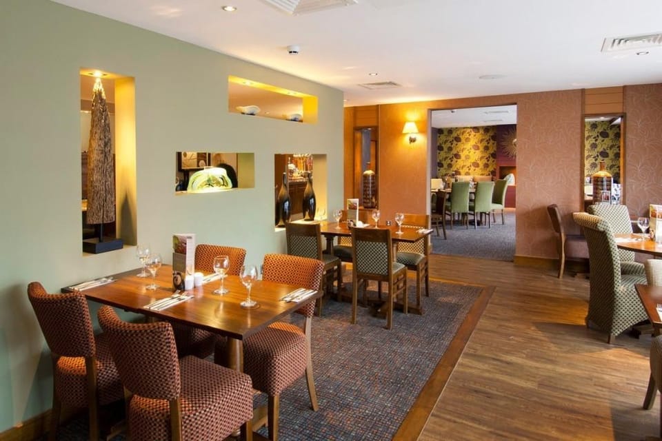 Warwick Hotel in Warwick