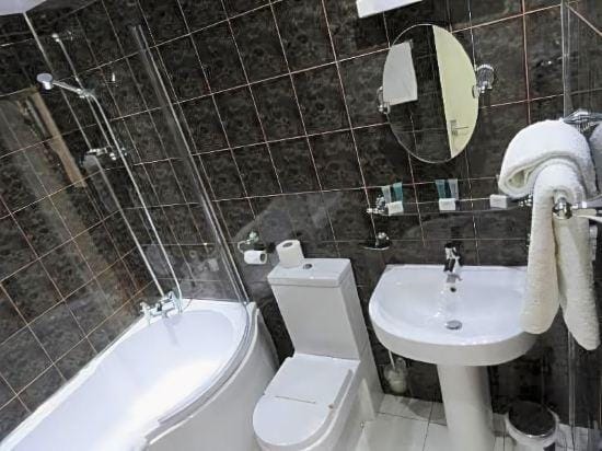 Villaggio Hotel in Warrington