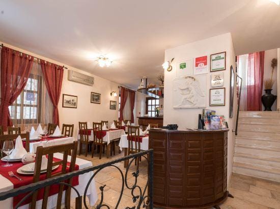 Villa Sv. Petar Hotel in Trogir