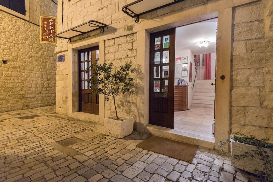Villa Sv. Petar Hotel in Trogir