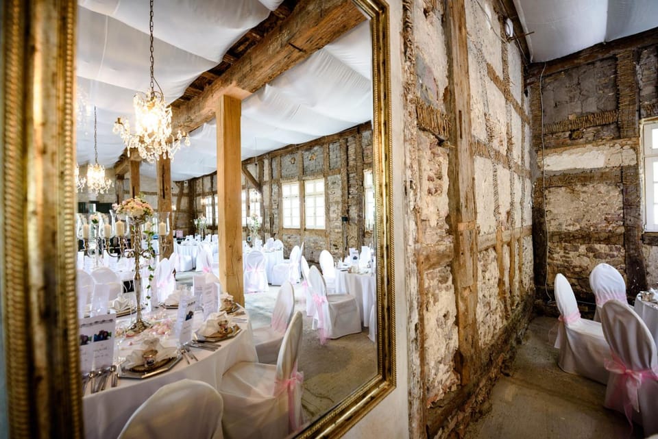 Jagdschloss Monchbruch Hotel in Rhineland-Palatinate