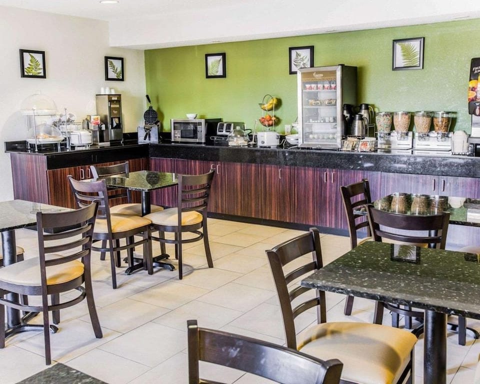 Wingate by Wyndham Myrtle Beach at Outlets Hotel in Carolina Forest