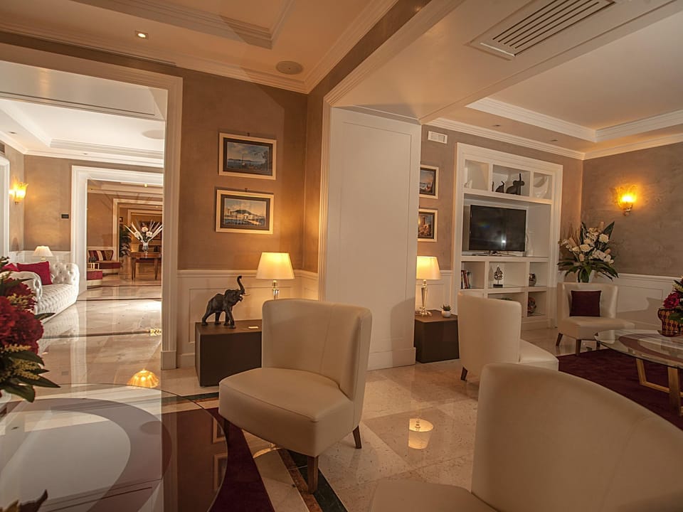 Hotel San Pietro Hotel in Naples