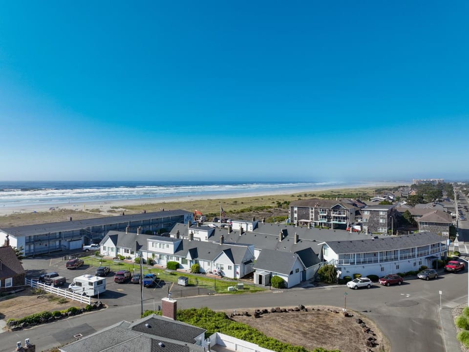 The Tides by the Sea Hotel in Seaside