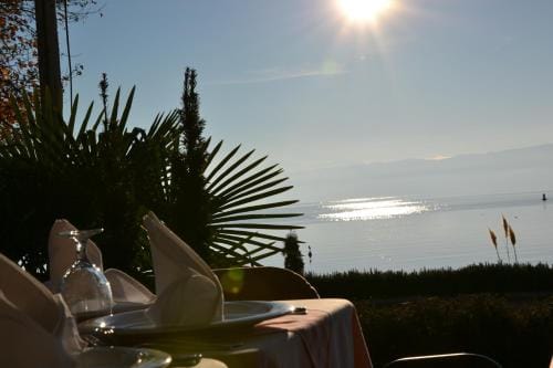 Hotel Dva Bisera Hotel in Municipality of Ohrid, North Macedonia