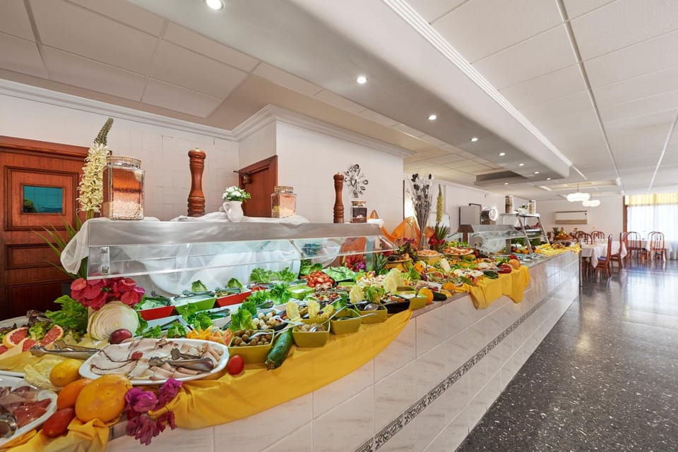 Hotel Abrat Hotel in Sant Antoni Portmany