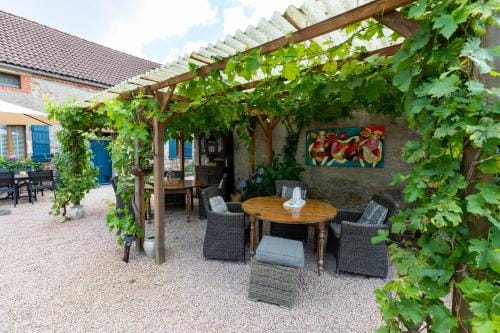 Domaine La Pomme de Pin Hotel in Bourgogne-Franche-Comté