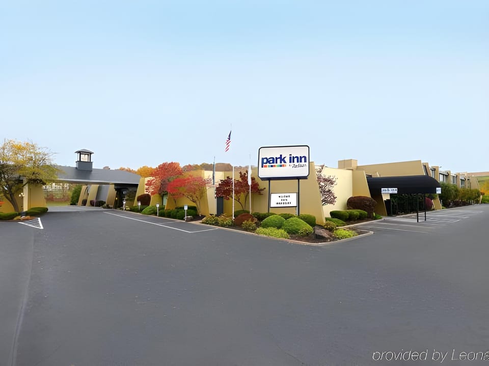 Park Inn by Radisson Sharon Hotel in Pennsylvania