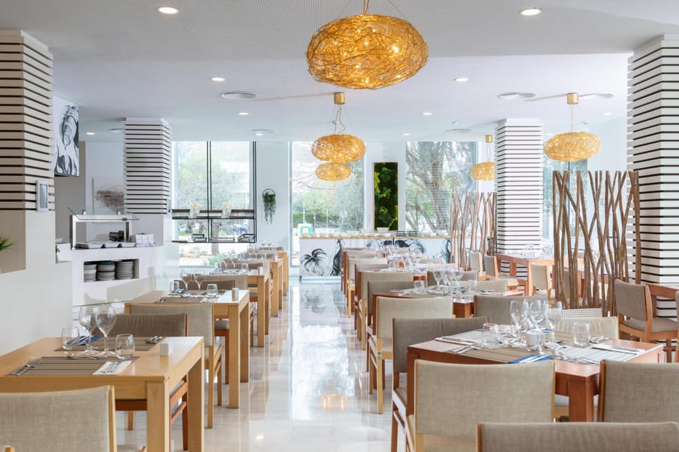 MarSenses Puerto Pollensa Hotel & Spa Adults Only Apartment hotel in Port de Pollensa