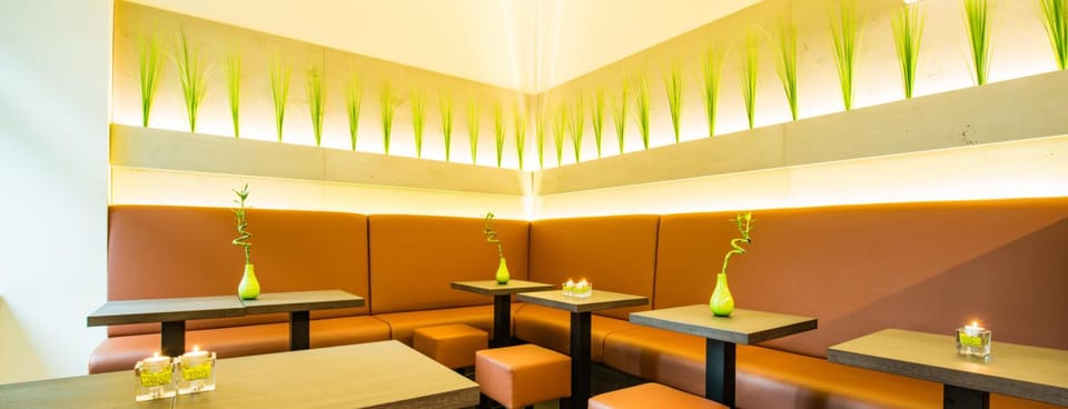 Shared lounge/TV area