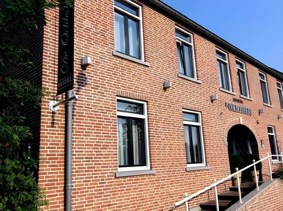 Restaurant Oolderhof BV Hotel in Roermond