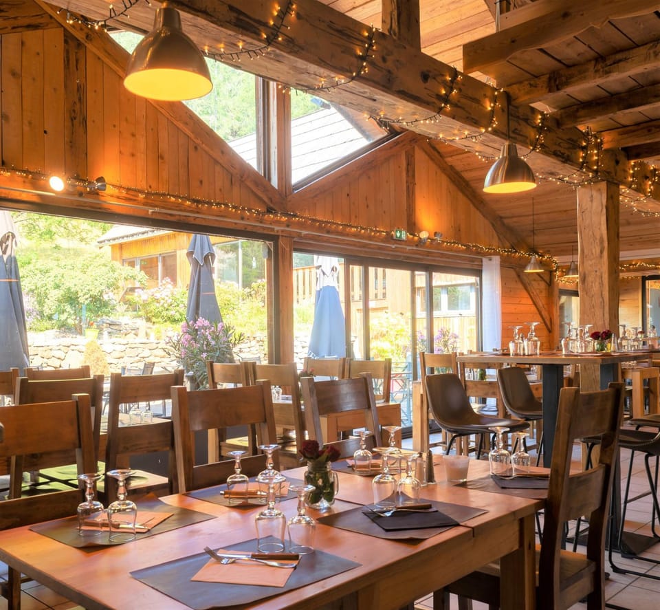 Chalet Hotel Les Blancs Hotel in Uvernet-Fours