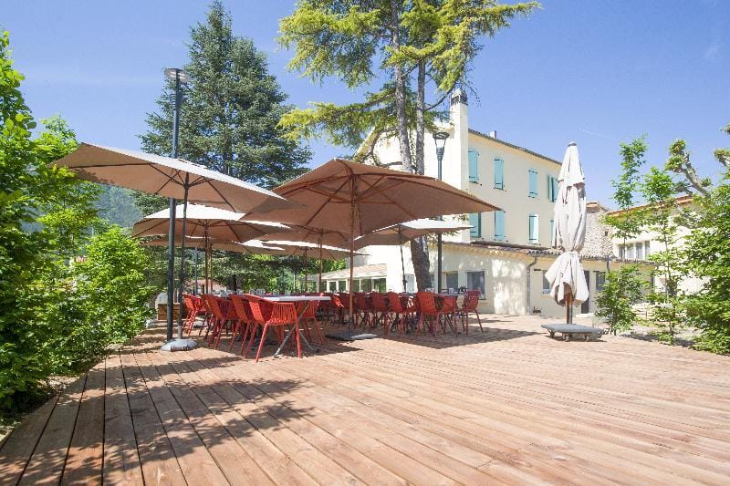 Logis Hotel & Restaurant Le Carnot Hotel in Provence-Alpes-Côte d'Azur