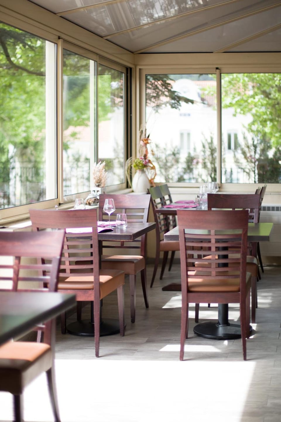Logis Hotel & Restaurant Le Carnot Hotel in Provence-Alpes-Côte d'Azur