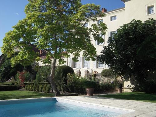 Demeure Bouquet Hotel in Auvergne-Rhône-Alpes