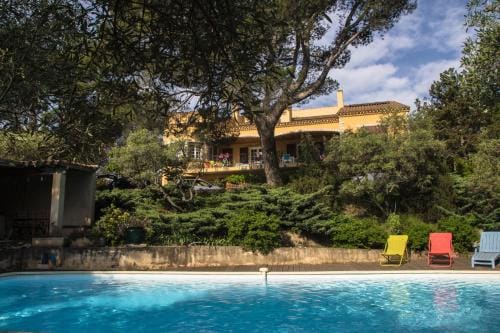 Chambre d'hote Saint Remy Hotel in Provence-Alpes-Côte d'Azur
