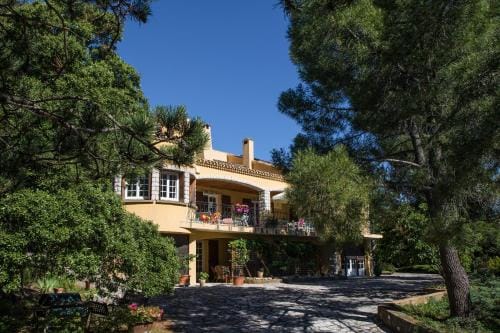 Chambre d'hote Saint Remy Hotel in Provence-Alpes-Côte d'Azur