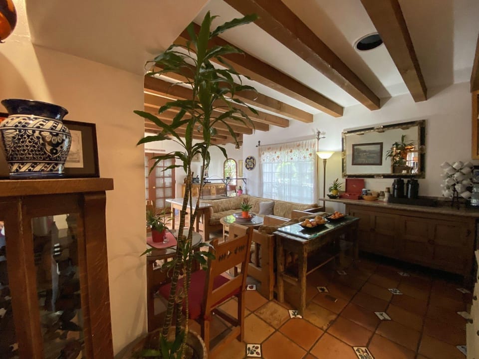 Villa Rosa Inn Hotel in Santa Barbara