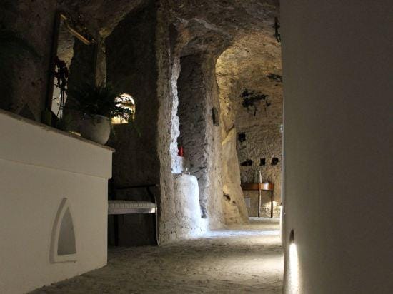 Badia Santa Maria De' Olearia Hotel in Campania