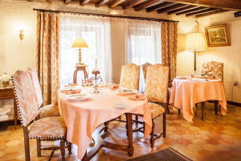 Hostellerie Sarrasine, Macon Est - Teritoria Hotel in Bourgogne-Franche-Comté