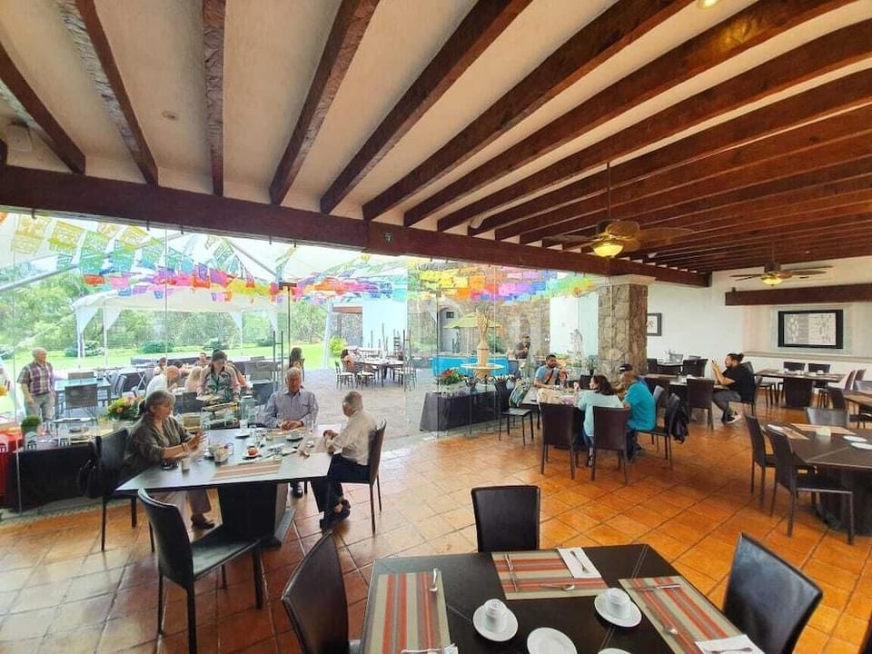 Hotel Villa Mexicana Golf & Equestrian Resort Hotel in Santiago de Queretaro