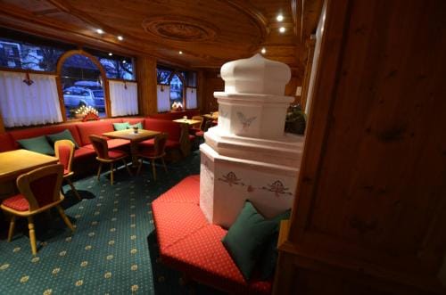 Rauzi Hotel Garni & apartments Hotel in Trentino-South Tyrol