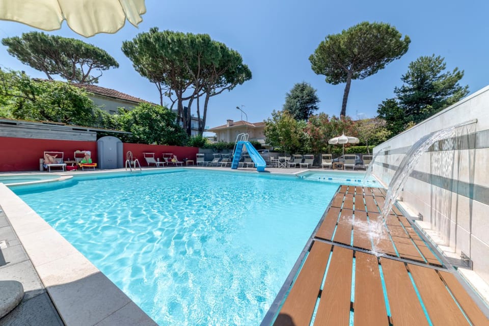 Residence Altomare Hotel in Riccione