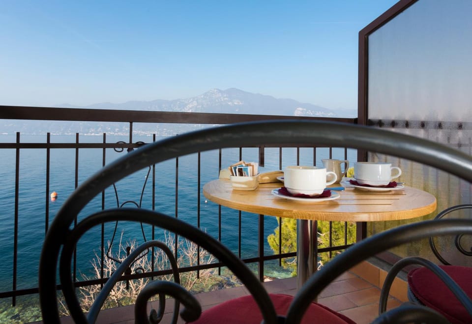 Taki Village Hotel in Brenzone sul Garda