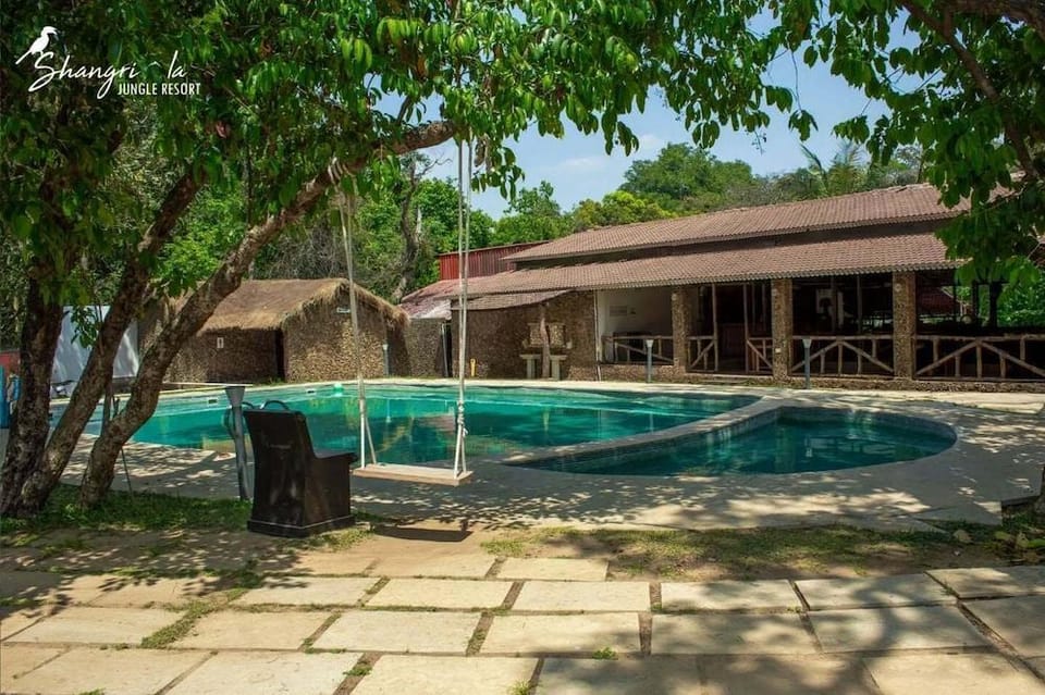 Shangri la Jungle Resort Hotel in Karnataka