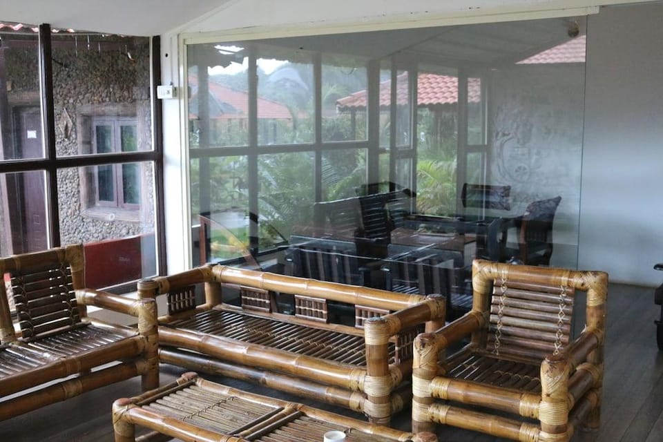 Shangri la Jungle Resort Hotel in Karnataka