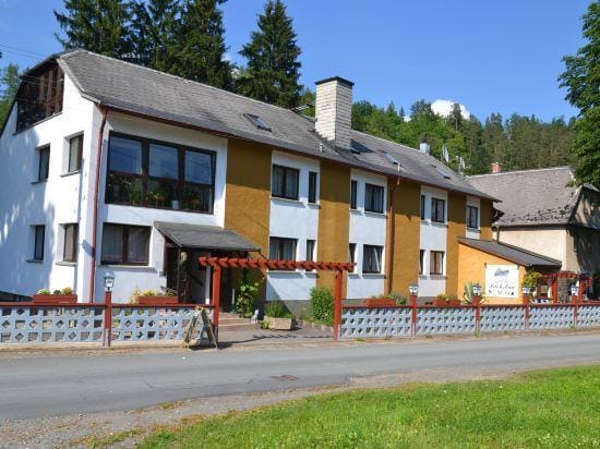 Landgasthof Fuchsbau Hotel in Thuringia, Germany