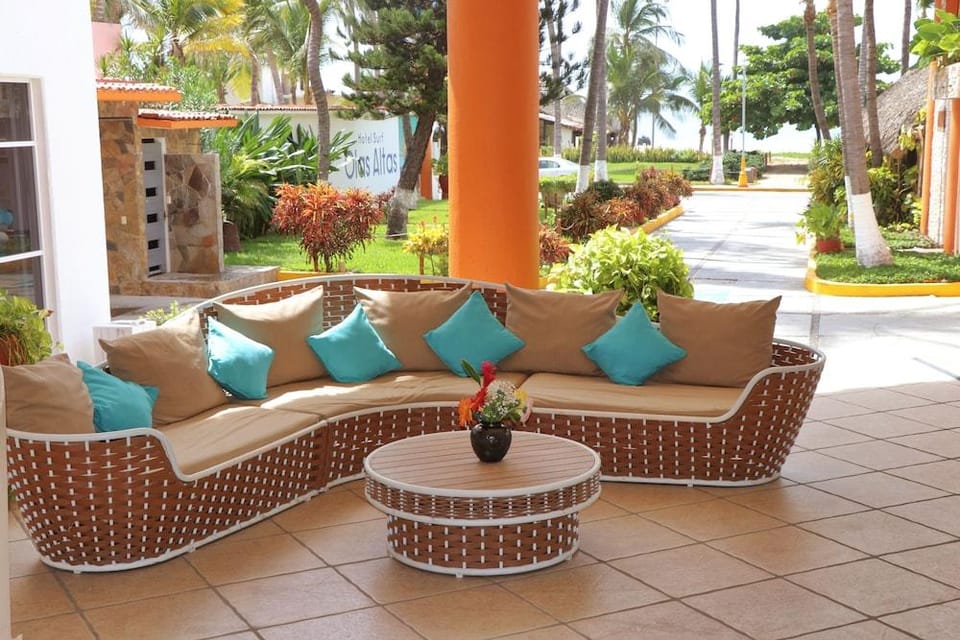 Surf Olas Altas Hotel in Brisas de Zicatela