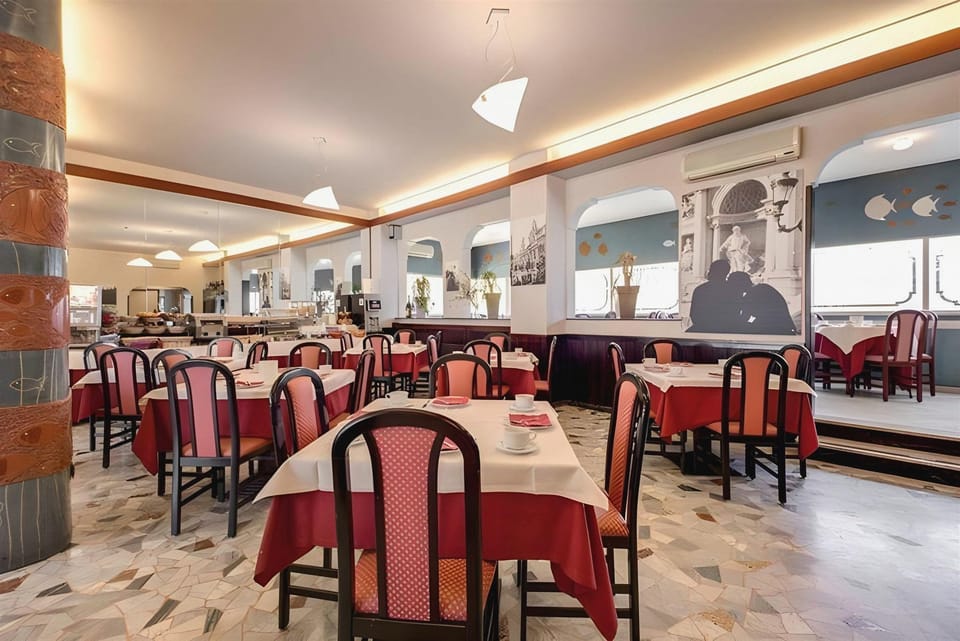 Hotel Pacific Hotel in Rome