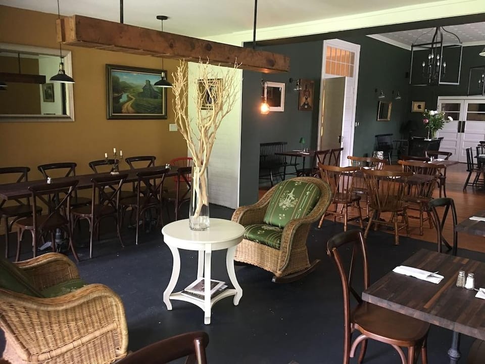 The Inn at Warm Springs Hotel in Warm Springs