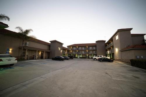 Mid City Inn & Suites Pico Rivera Hotel in Downey