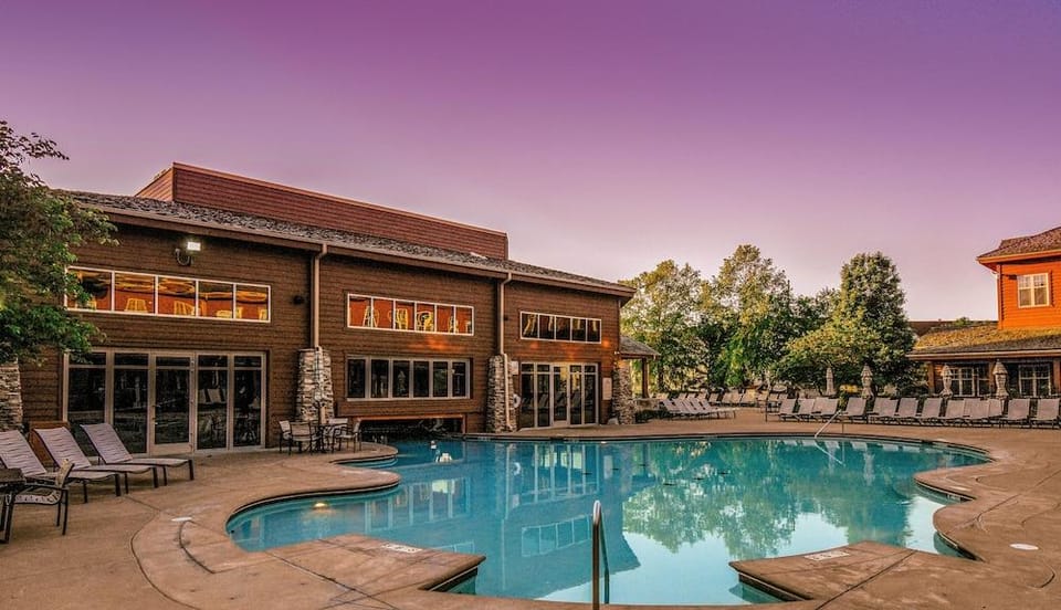 The Branson Hillside Hotel Hotel in Branson