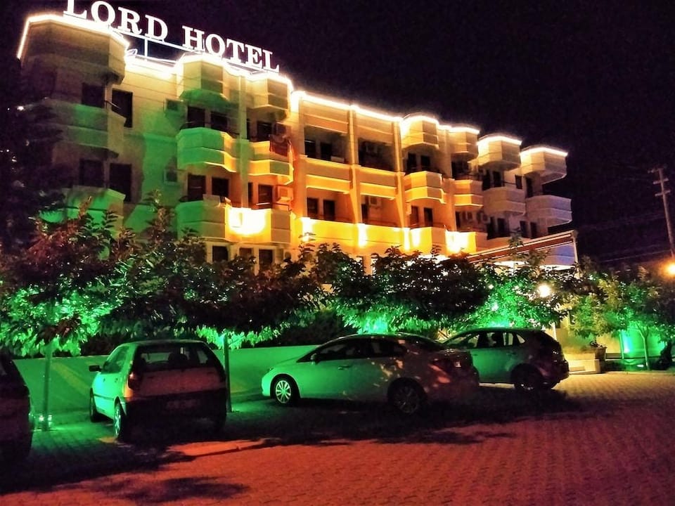 Lord Hotel Hotel in Cesme