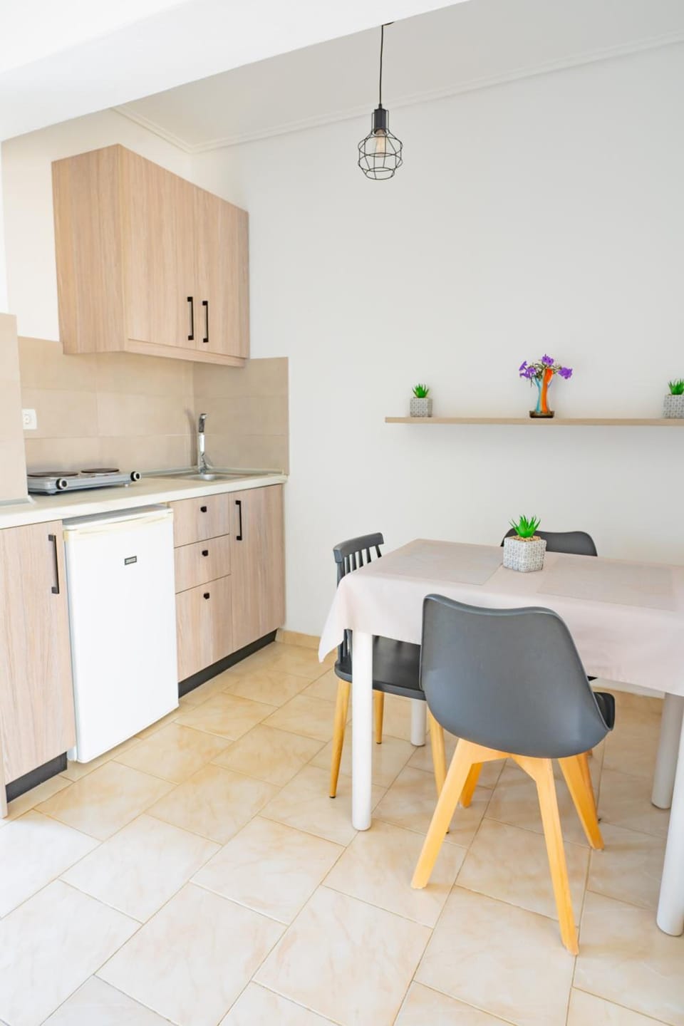 Anthia Apartments Hotel in Marmari