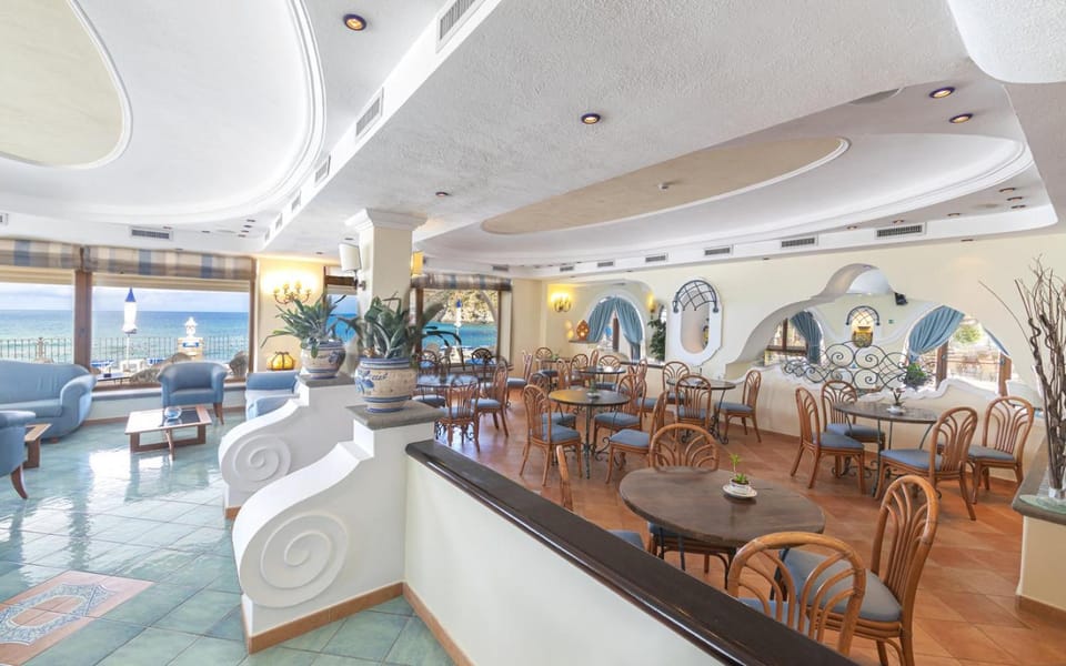 Hotel Terme Tritone Resort & Spa Hotel in Forio