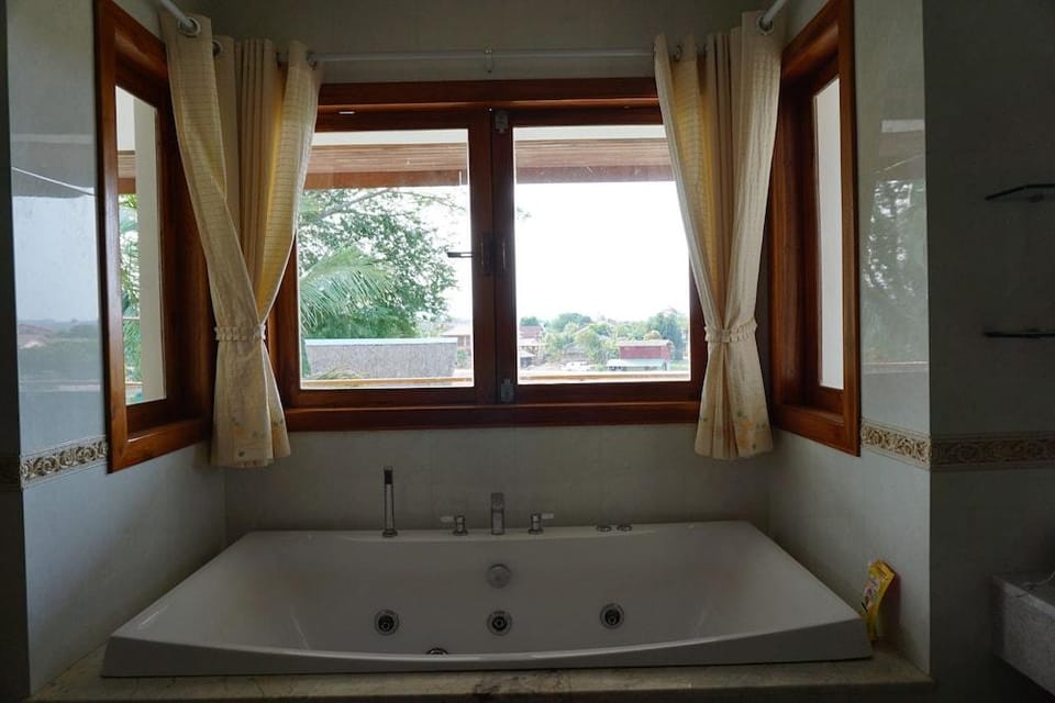 Ban Rim Nam Riverside Resort Hotel in Laos